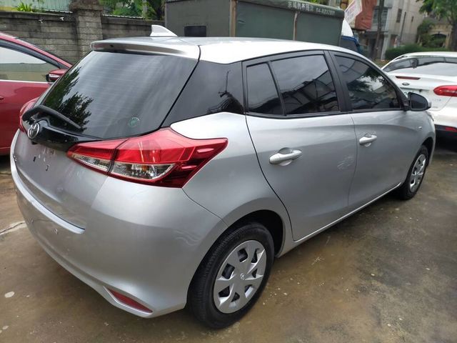 TOYOTA豐田 YARIS  第2張相片