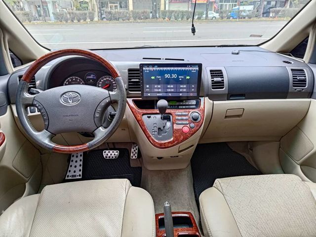 TOYOTA豐田 WISH  第9張相片