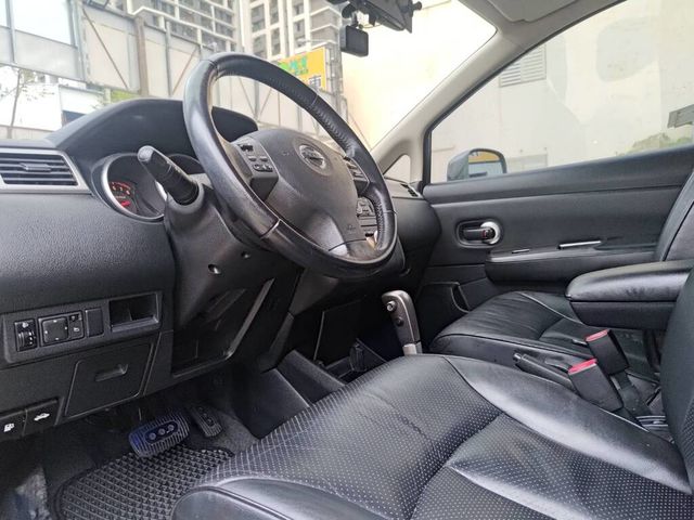 NISSAN日產 TIIDA  第8張相片