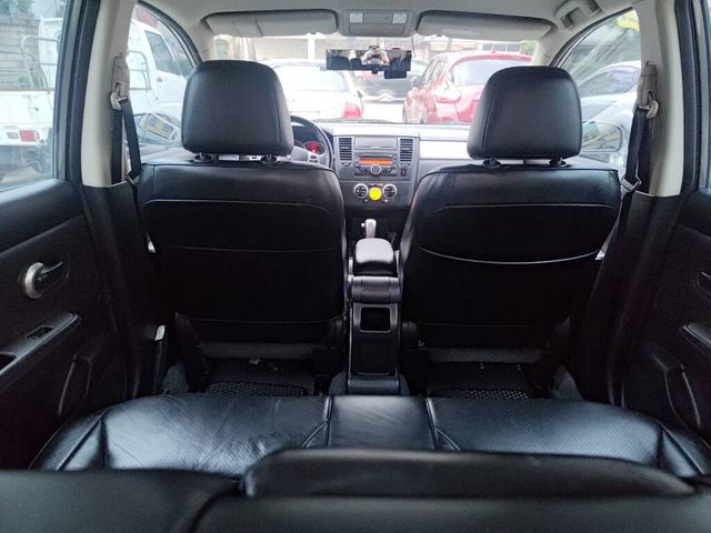 NISSAN日產 TIIDA  第10張相片