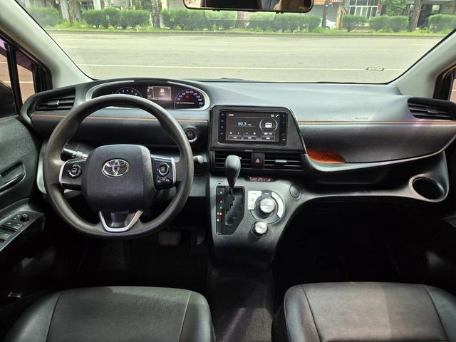 TOYOTA豐田 SIENTA  第5張相片