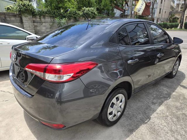 TOYOTA豐田 VIOS  第2張相片