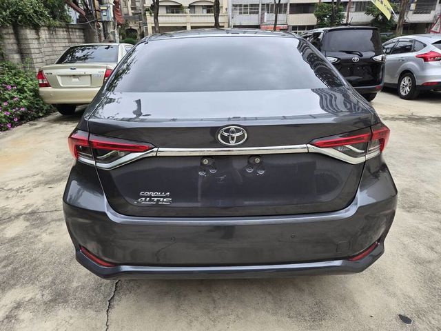 TOYOTA豐田 ALTIS  第4張相片