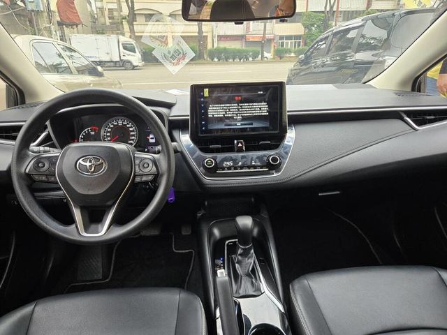 TOYOTA豐田 ALTIS  第5張相片