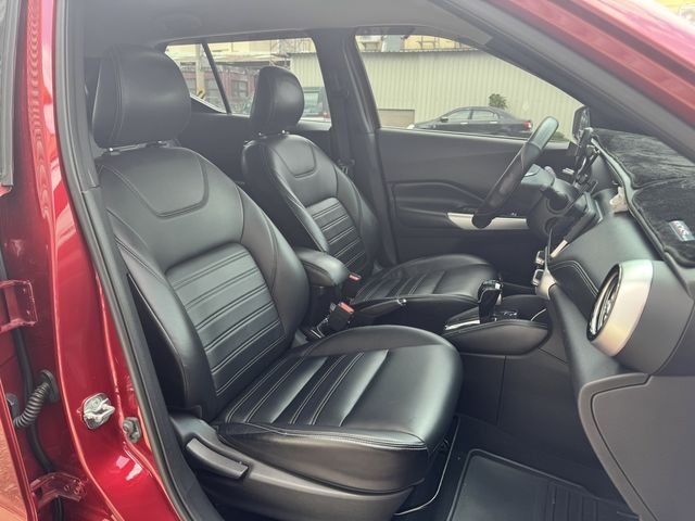 TOYOTA豐田 ALTIS  第4張相片