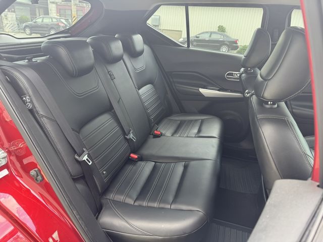 TOYOTA豐田 ALTIS  第6張相片