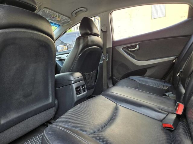 HYUNDAI現代 ELANTRA  第9張相片