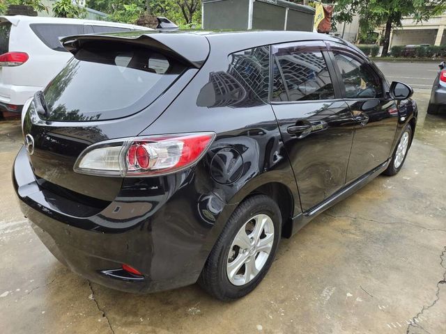 MAZDA馬自達 MAZDA 3  第2張相片