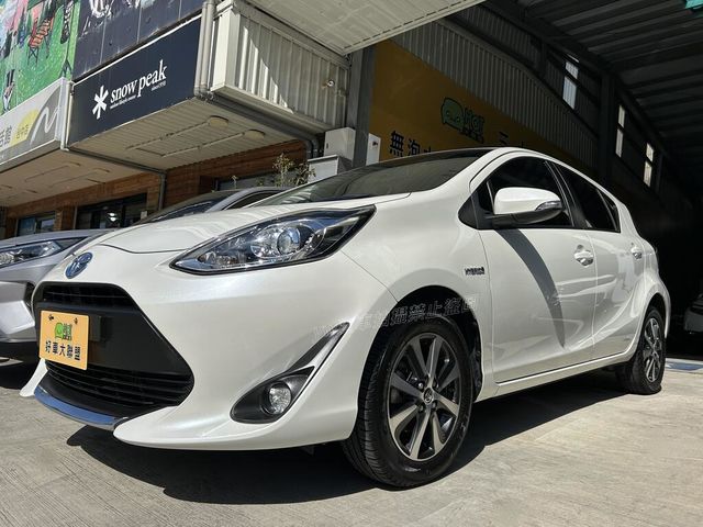 TOYOTA豐田 PRIUS C  第1張相片