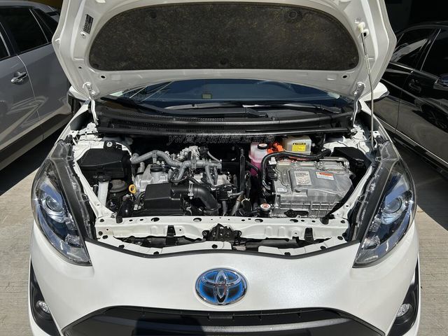 TOYOTA豐田 PRIUS C  第5張相片