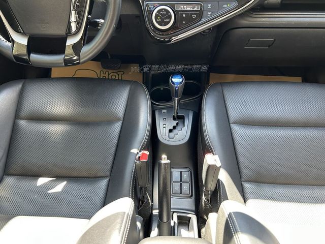 TOYOTA豐田 PRIUS C  第11張相片