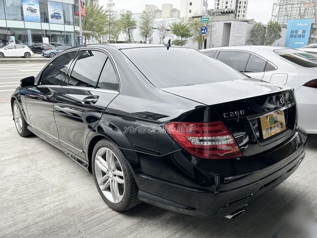 M-BENZ賓士 C250  第9張相片