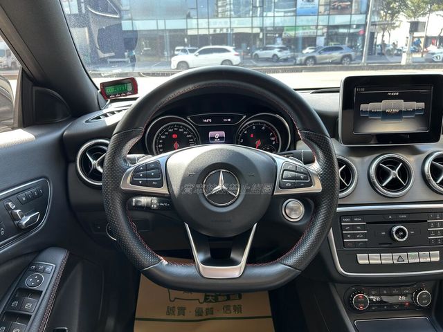 M-BENZ賓士 CLA250  第9張相片
