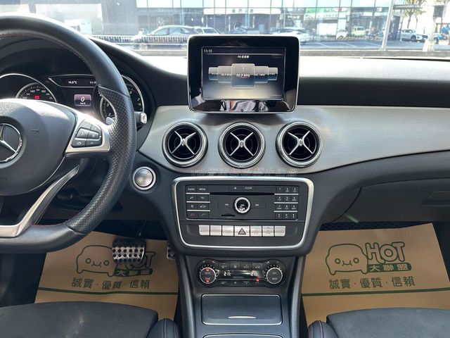 M-BENZ賓士 CLA250  第10張相片