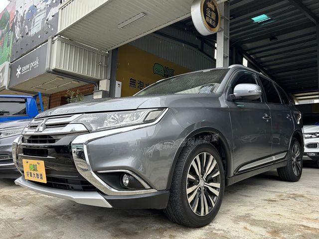 MITSUBISHI三菱 OUTLANDER  第1張相片