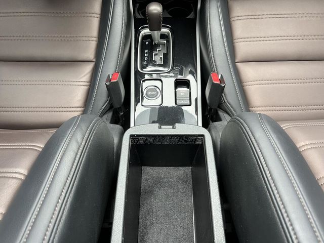 MITSUBISHI三菱 OUTLANDER  第23張相片