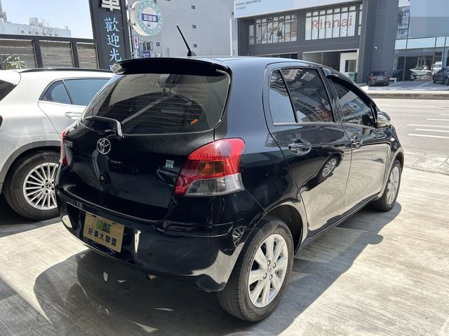 TOYOTA豐田 YARIS  第2張相片