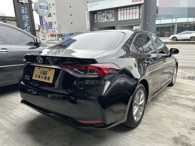 TOYOTA豐田 ALTIS  第2張相片