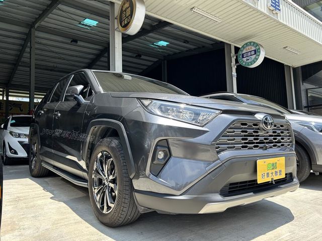 TOYOTA豐田 RAV4  第18張相片