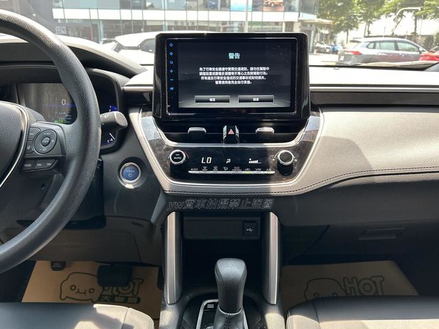 TOYOTA豐田 COROLLA CROSS HYBRID  第10張相片