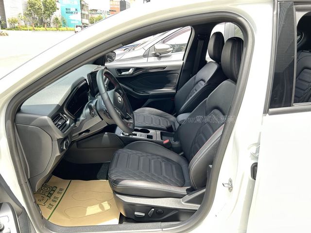 FORD福特 FOCUS  第6張相片
