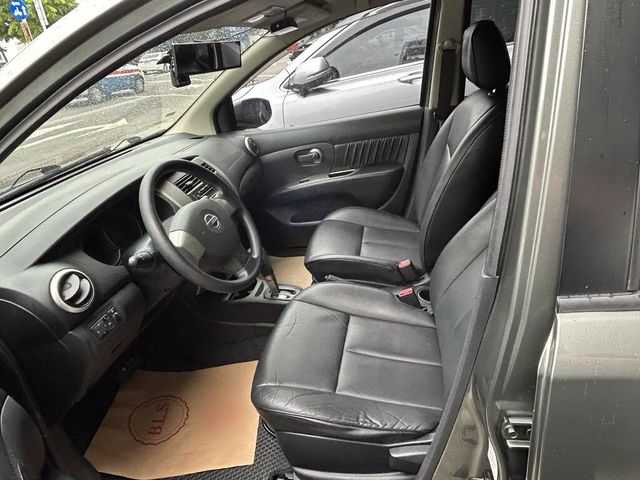 NISSAN日產 LIVINA  第5張相片