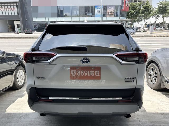 TOYOTA豐田 RAV4  第4張相片