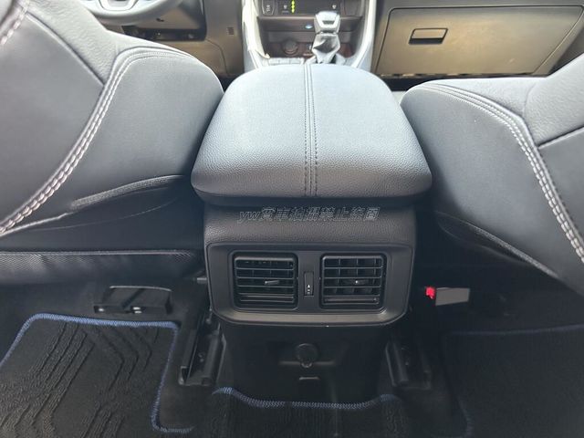 TOYOTA豐田 RAV4  第12張相片