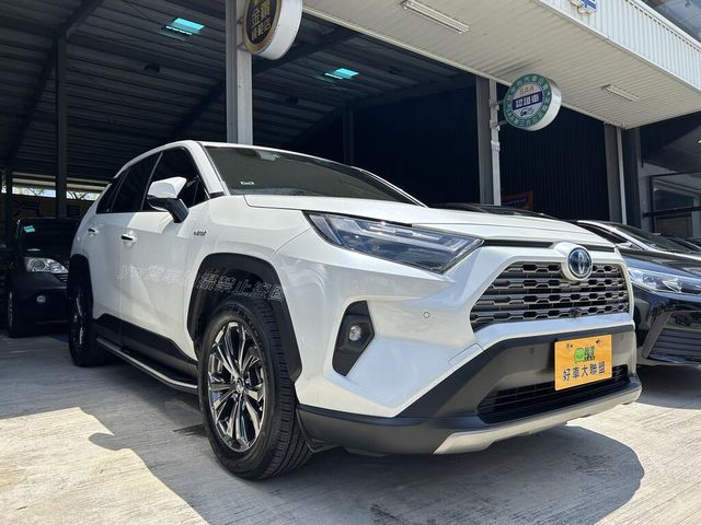 TOYOTA豐田 RAV4  第18張相片