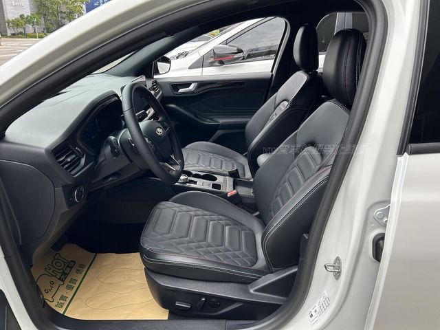 FORD福特 FOCUS  第6張相片