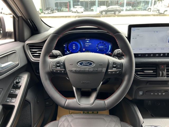 FORD福特 FOCUS  第9張相片