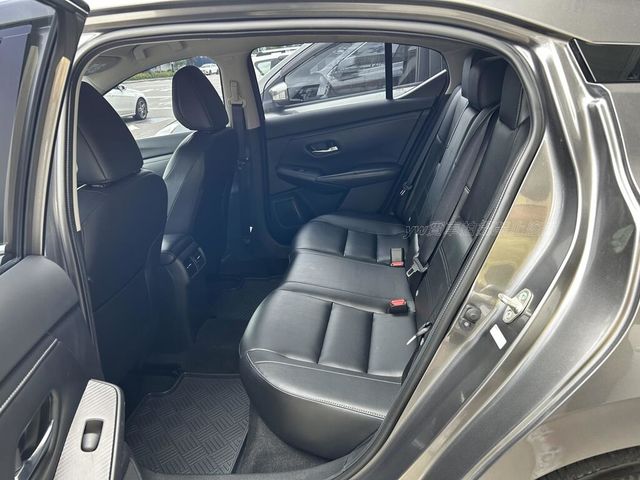 NISSAN日產 SENTRA  第7張相片