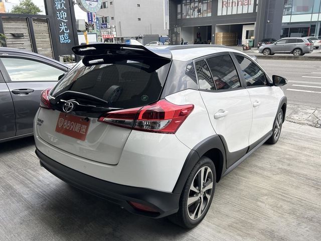 TOYOTA豐田 YARIS CROSSOVER  第2張相片