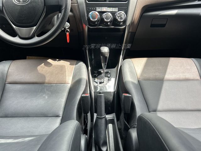 TOYOTA豐田 YARIS CROSSOVER  第11張相片
