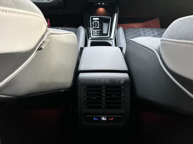 VOLKSWAGEN福斯 GOLF  第12張相片