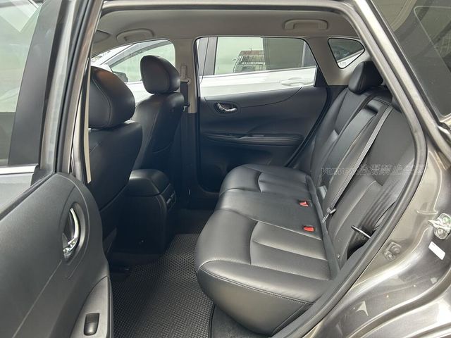 NISSAN日產 TIIDA  第7張相片