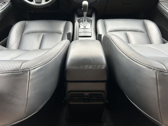 NISSAN日產 TIIDA  第12張相片