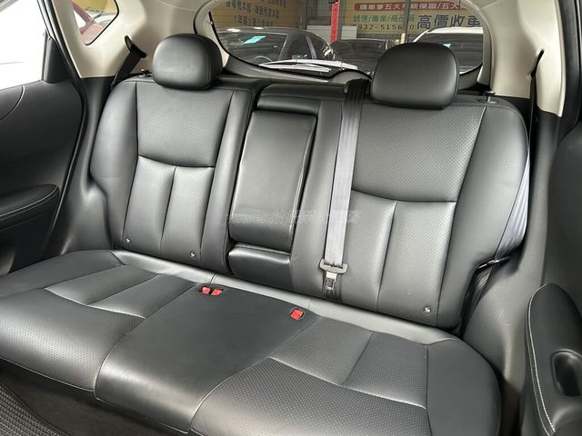 NISSAN日產 TIIDA  第13張相片