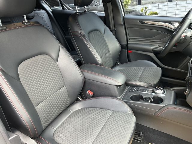 FORD福特 FOCUS  第12張相片