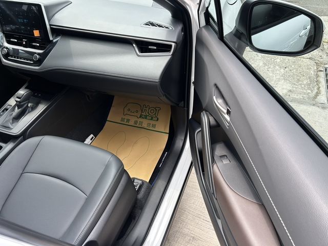 TOYOTA豐田 COROLLA CROSS HYBRID  第8張相片