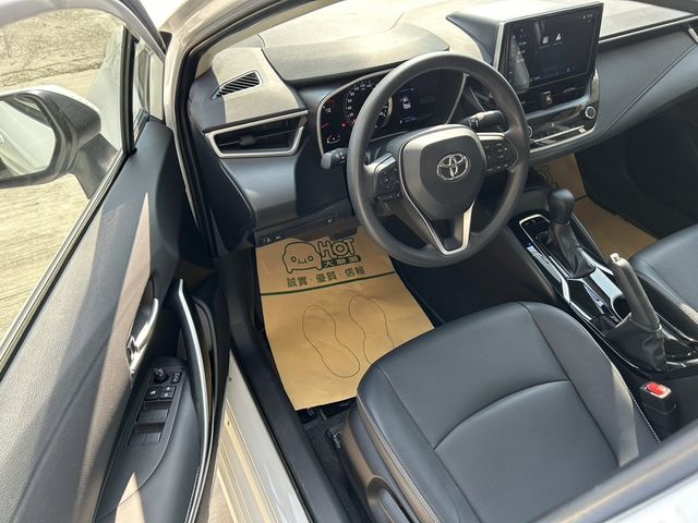 TOYOTA豐田 ALTIS  第7張相片