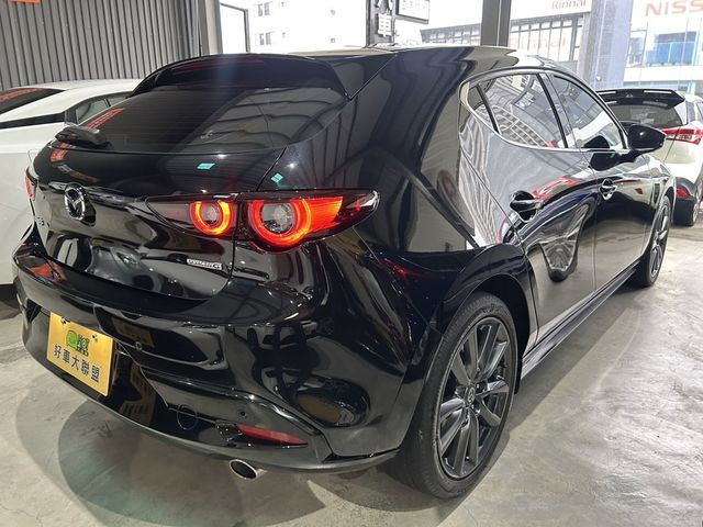 MAZDA馬自達 MAZDA 3  第2張相片