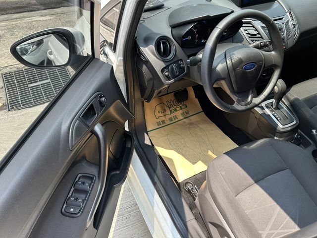 FORD福特 FIESTA  第8張相片