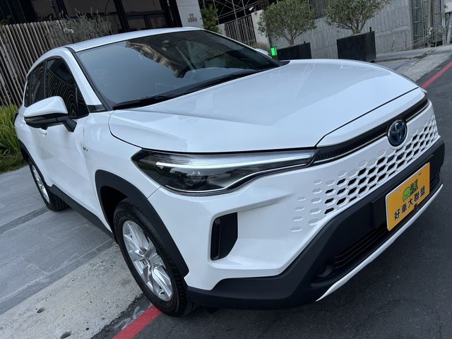 TOYOTA豐田 COROLLA CROSS HYBRID  第2張相片