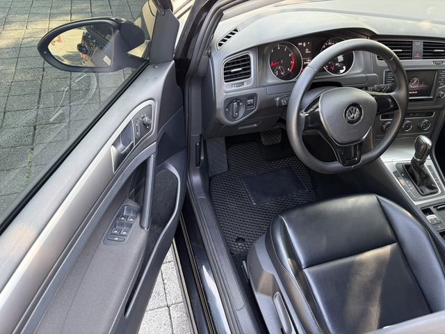 VOLKSWAGEN福斯 GOLF  第7張相片