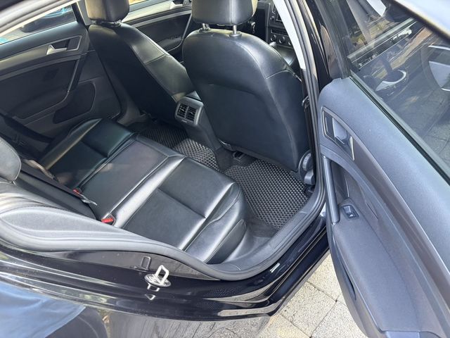 VOLKSWAGEN福斯 GOLF  第14張相片