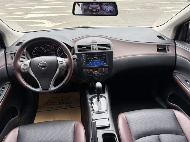 NISSAN日產 TIIDA  第6張相片