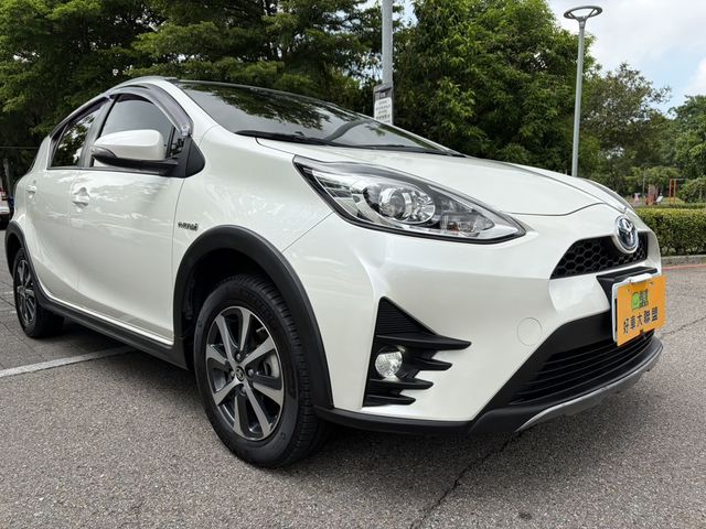 TOYOTA豐田 PRIUS C  第1張相片