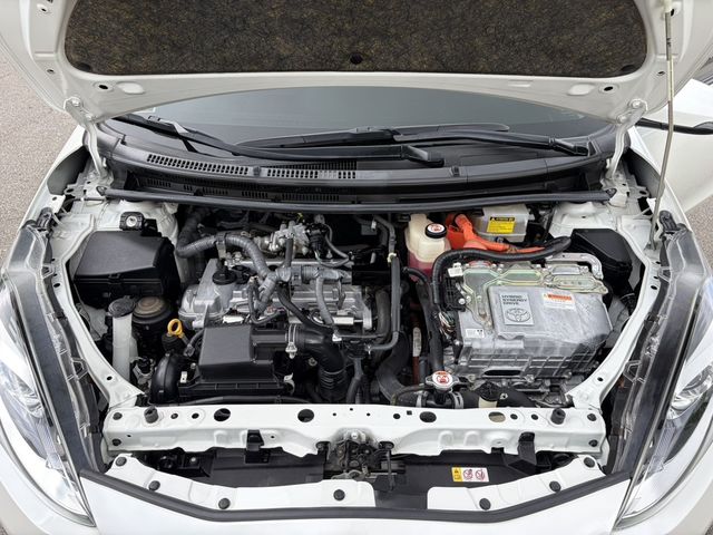 TOYOTA豐田 PRIUS C  第6張相片