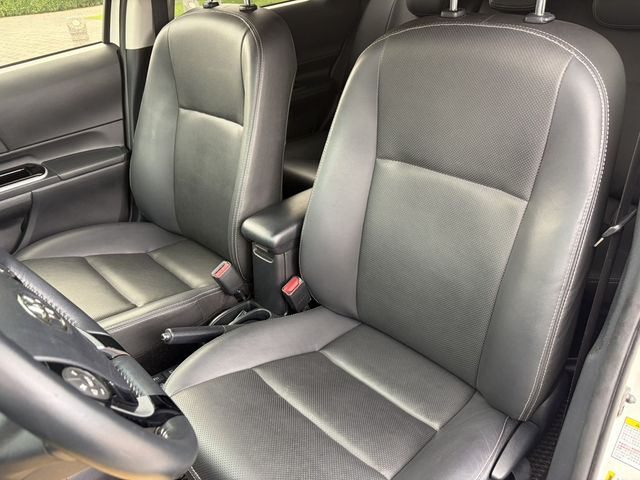 TOYOTA豐田 PRIUS C  第9張相片